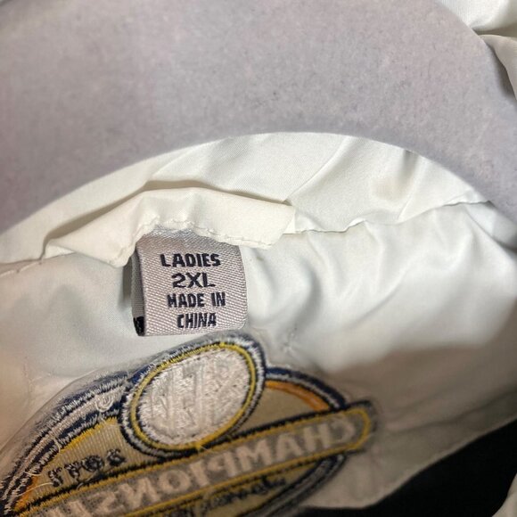 Dr Pepper Embroidered White Puffer Vest SEC Football Graphic NWT New Womens 2XL - Picture 6 of 7